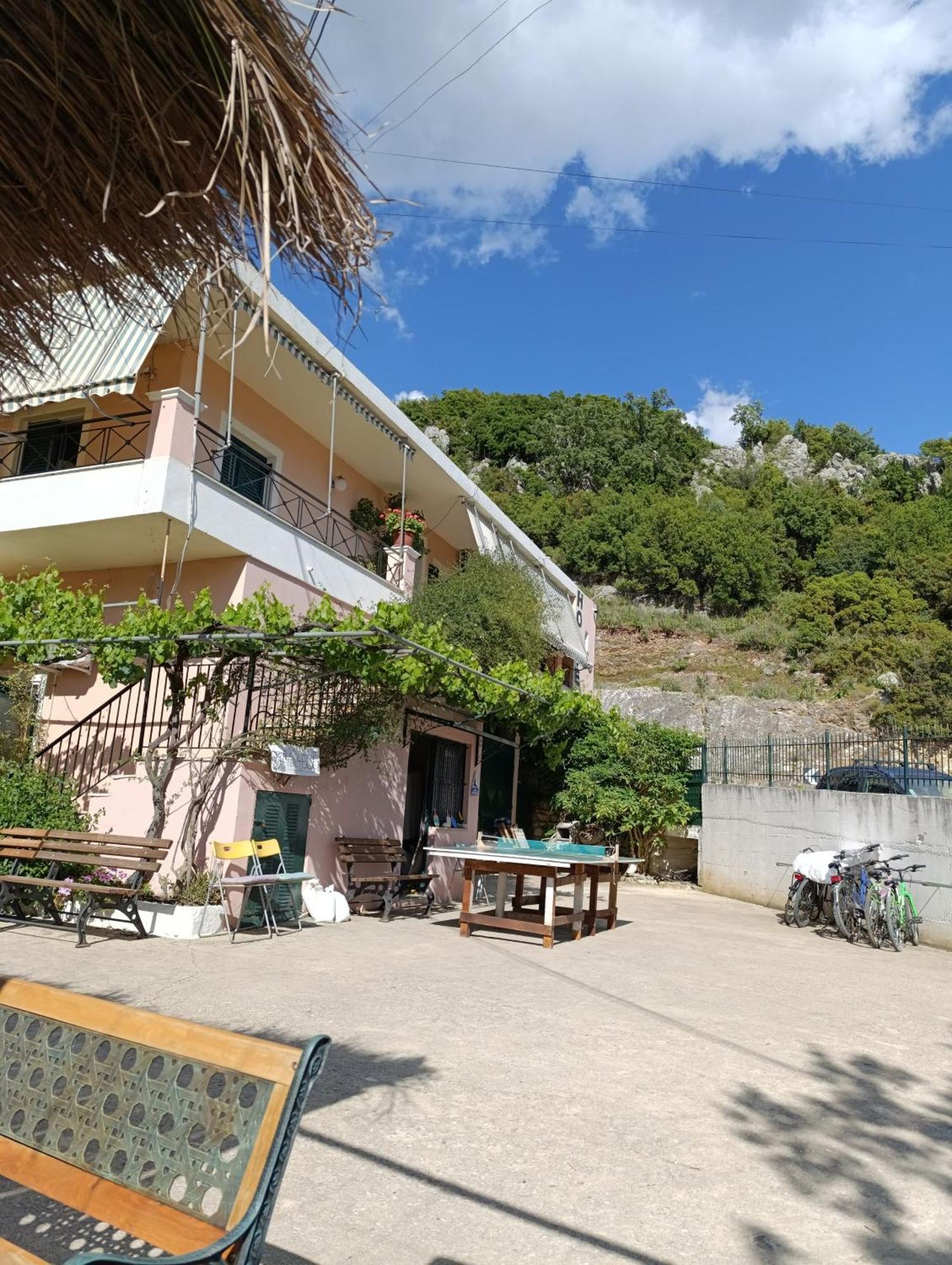 Oasis * Himare
